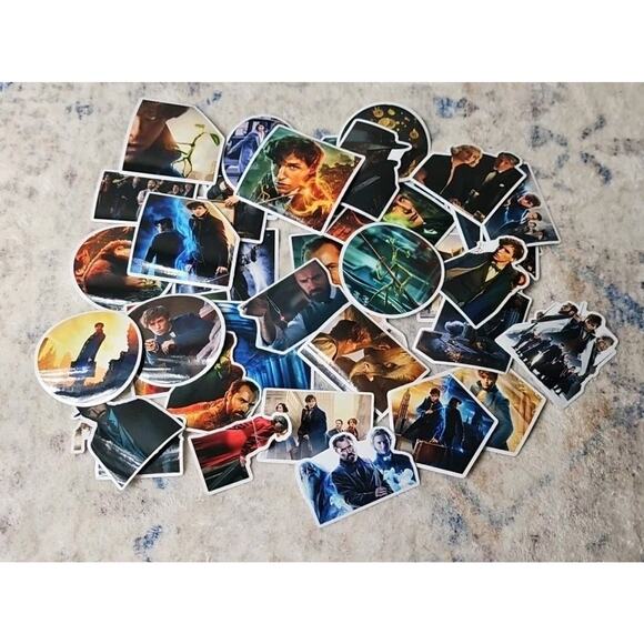 Fantastic Beasts Magical Creatures Vinyl Stickers Set of 40 - Picture 1 of 6